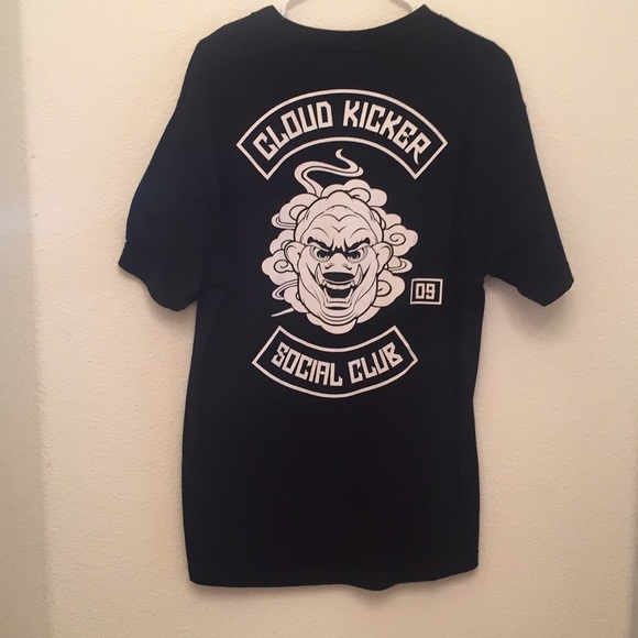 Limited Edition Planet of the Vapes Shirt. - Picture 2 of 6